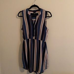 Women’s Dress. Medium.